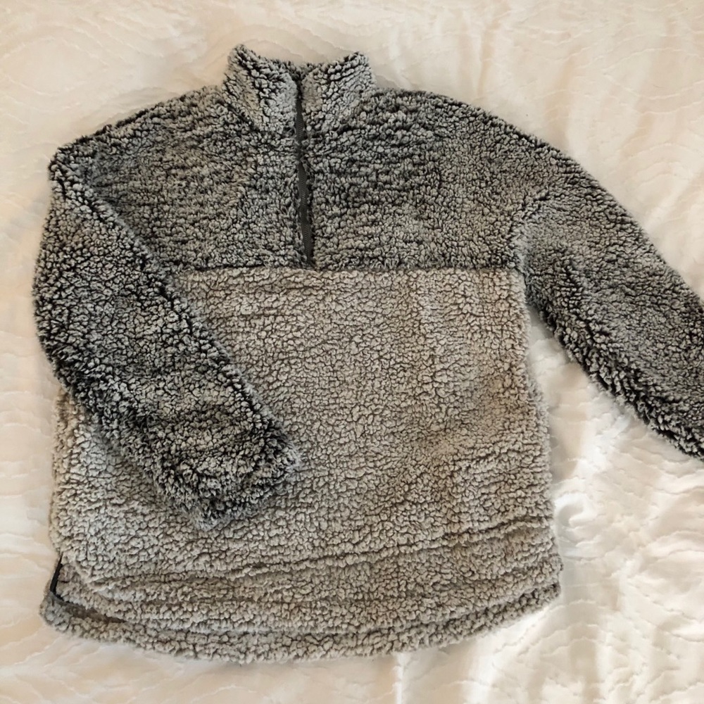 sweatshirt